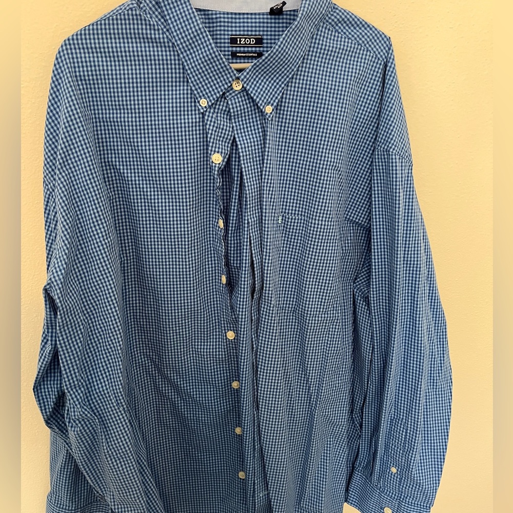 Men’s button up dress shirt